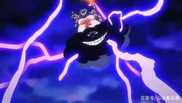 海贼王1017集：战斗燃爆，三大船长围攻凯多，索隆使出最强一击