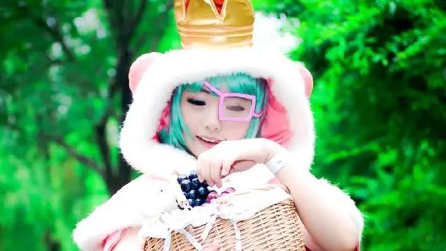 海贼王：5位魔鬼身材的美女cospaly，罗宾神还原，我要最后一个