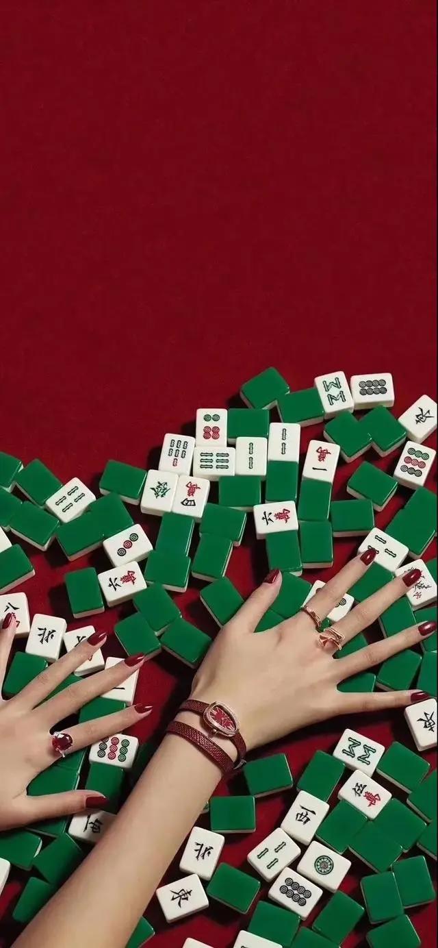 「高清壁纸」精选综合动漫卡通人物高清壁纸，共98款，值得收藏！