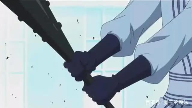 海贼王886集：白星被天龙人查尔罗斯圣按倒在地，路奇助纣为虐