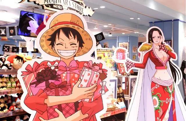 海贼王路飞与白星CP感猛超娜美、女帝，低情商直男连续两话都没懂