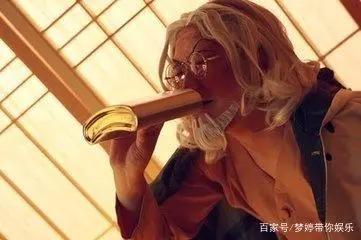 海贼王的右手西尔巴兹雷利，被称为最强副手，能力力压大将军