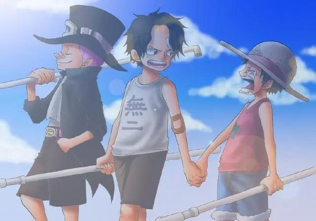 海贼王：路飞并不是多拉格亲生儿子，其父亲是已被处刑的罗杰！