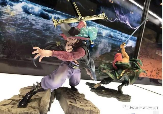 模玩图鉴*海贼王*鹰眼*乔拉可尔·米霍克