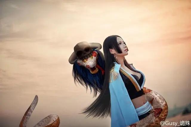荒岛-海贼王女帝波雅·汉库克Cosplay角色扮演写真摄影图片