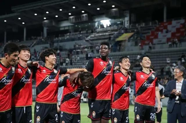 北京国安1:1山东鲁能足协杯亚军求安慰，亚冠对手庆南FC了解一下