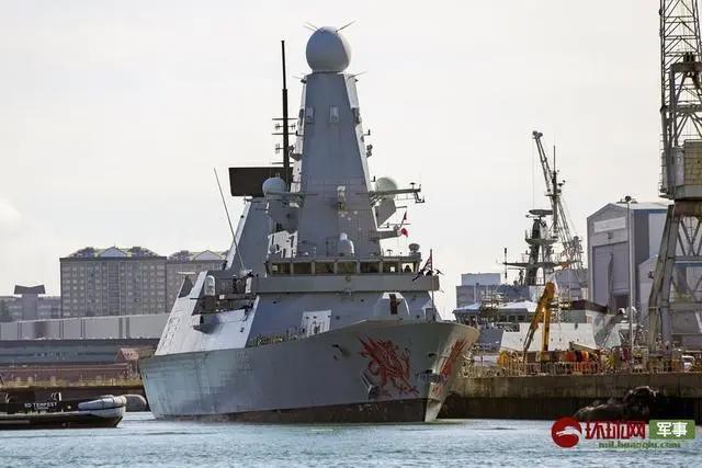 遭挑衅！英国核潜艇向西班牙军舰警告射击