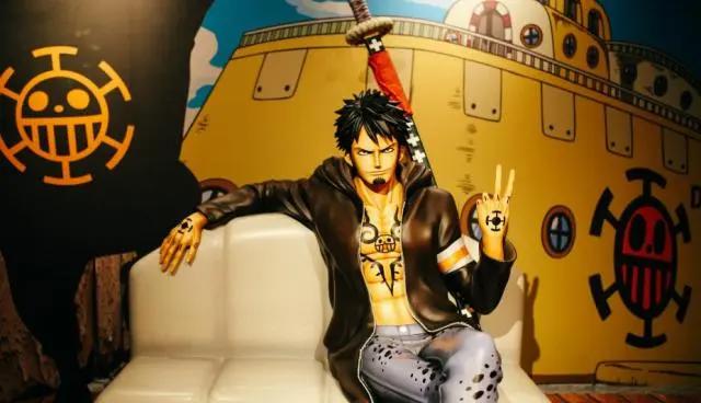 《海贼王》人物篇——罗，交友不慎导致高冷形象全线崩塌