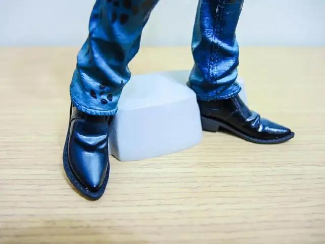 海贼王特拉法尔加·罗手办欣赏