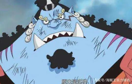海贼王：为何甚平能赤手空拳挡下四皇大妈，却被鹰眼一招秒杀？