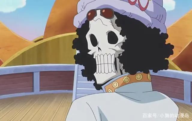 海贼王剧透：布鲁克身份成谜，最强海贼见到他要俯首称臣？
