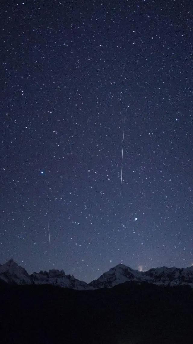 找出你最爱的壁纸：星空、美景、动漫都在这里，哪个才是你的最爱