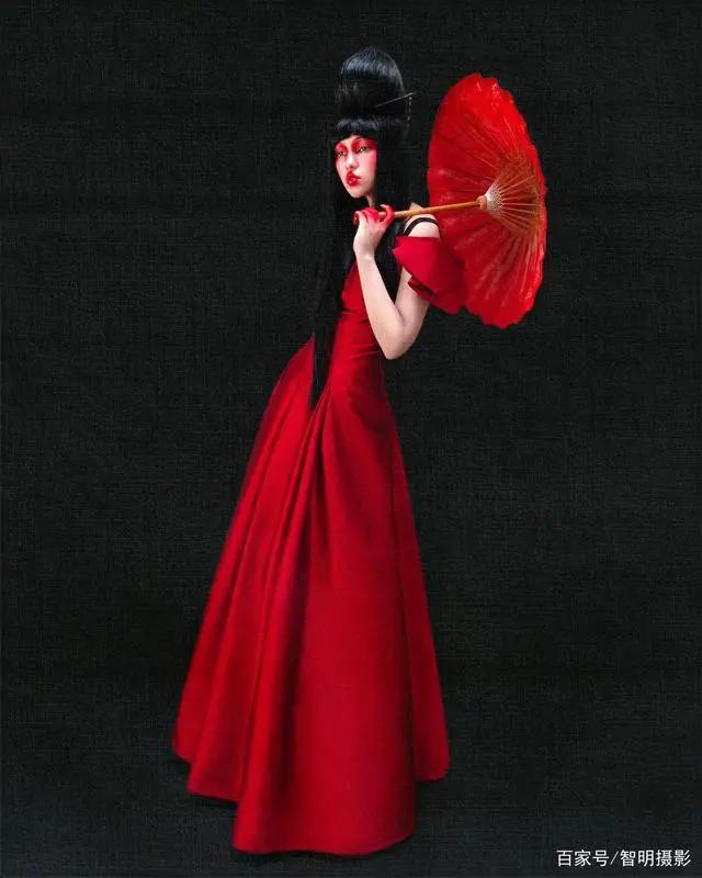 动漫风格人像创意摄影图片