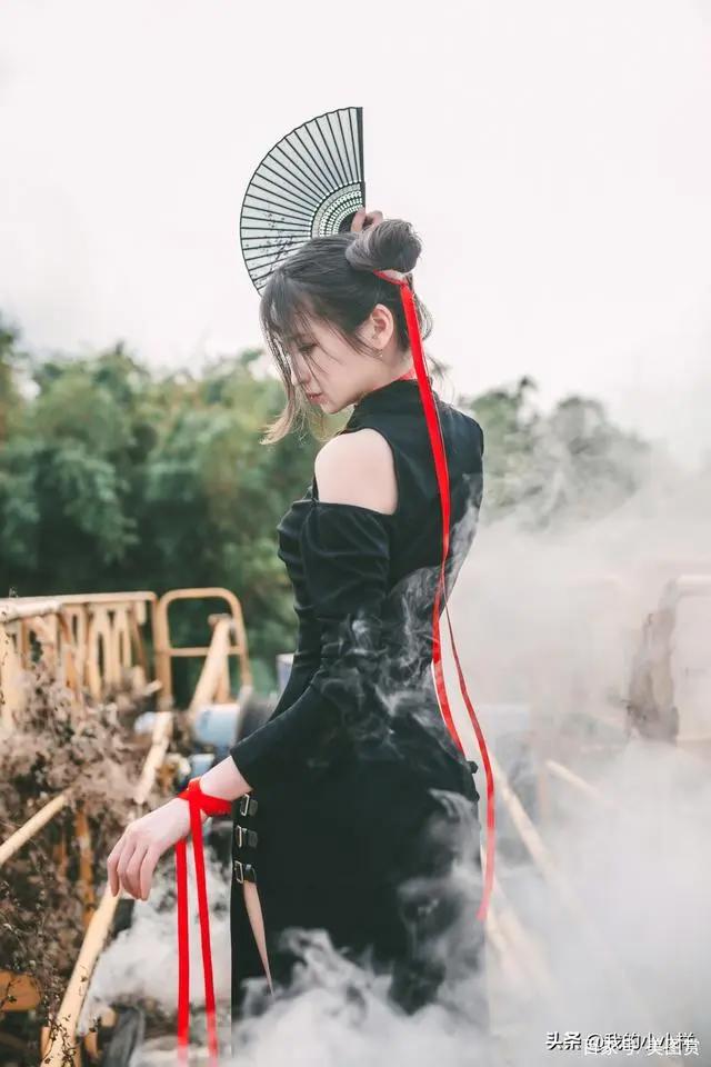 黑色旗袍气质无双，清新唯美的动漫美少女