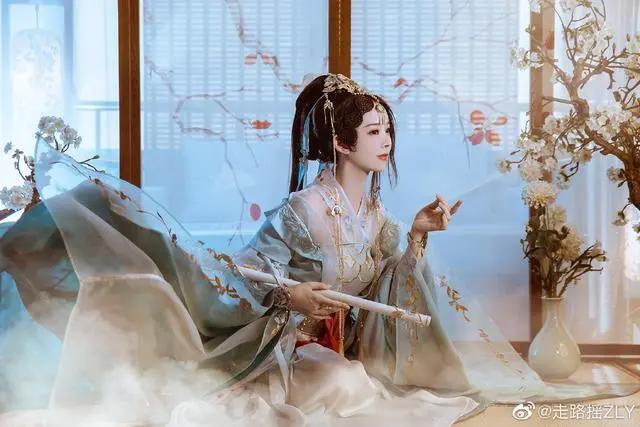 当你步入二次元那一刻，是因为被这3点吸引了吗？并为此深入了解