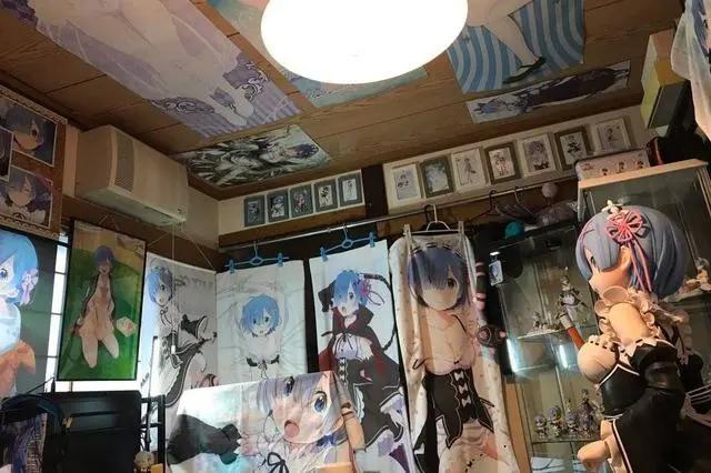 二次元梗语，一开口就知道是老二次元了，三次元表示无法理解