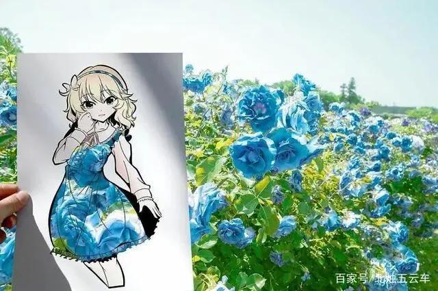 他把漫画中的女孩衣服都剪掉，镂空的身体，有了无数可能性