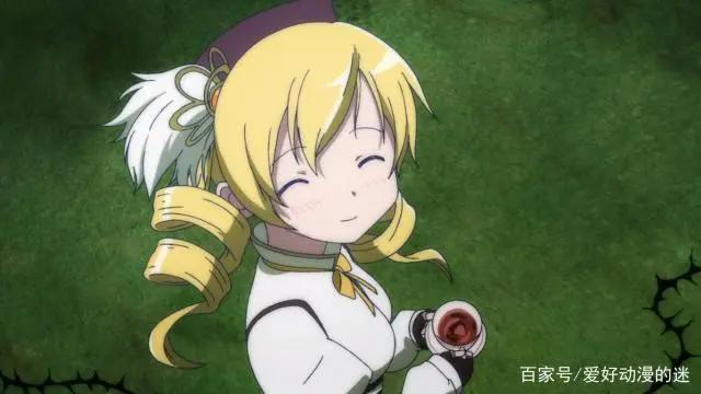 裙底藏有武器的二次元美少女，除了六花，你还能想到哪些？