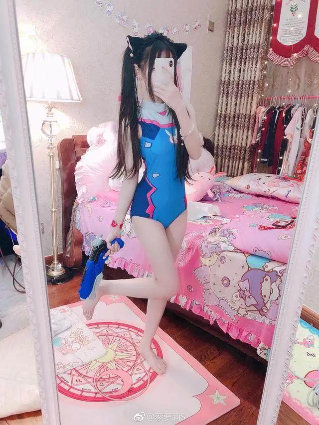 二次元萝莉COS《守望先锋》D.VA，感觉身体被掏空！