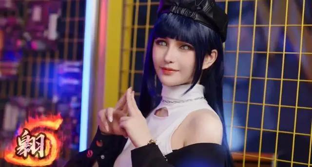 美女COS《火影》女团，一人出演木叶四美，这个吊带小樱可以的！