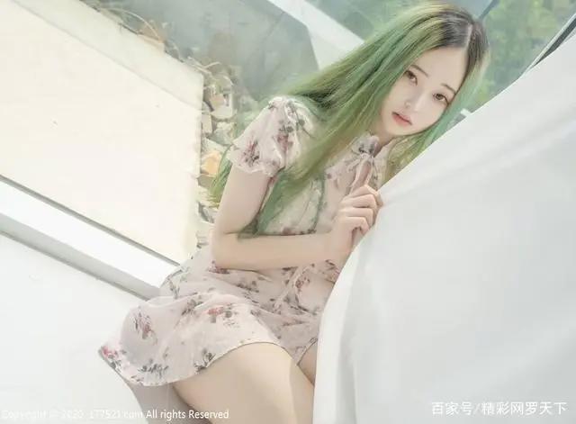 韩国人气网美的Bambi，Cos还原二次元美女绝美身材