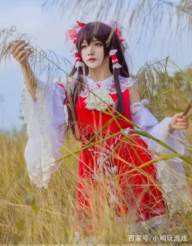 二次元美女Cosplay东方博丽灵梦