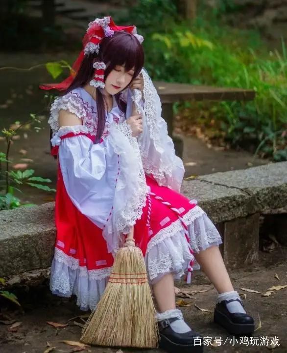 二次元美女Cosplay东方博丽灵梦