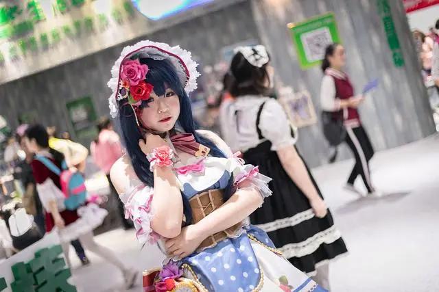 二次元的小美女