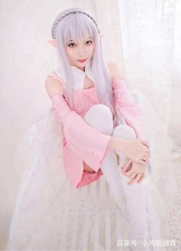 二次元美女COSPLAY艾米莉娅