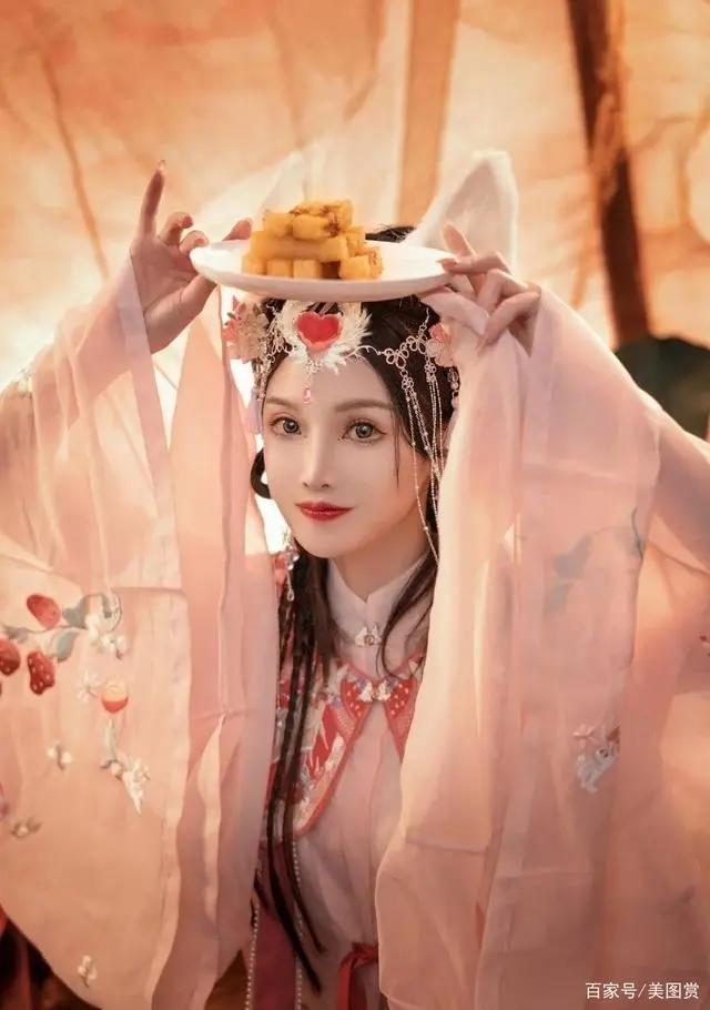 cosplay美女写真，灵猫传，布天蛮蛮，二次元，很美