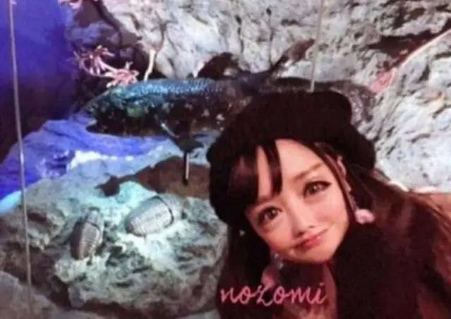 日本少女疯狂整容，变成现实版的“二次元美女”，网友：青蛙脸！