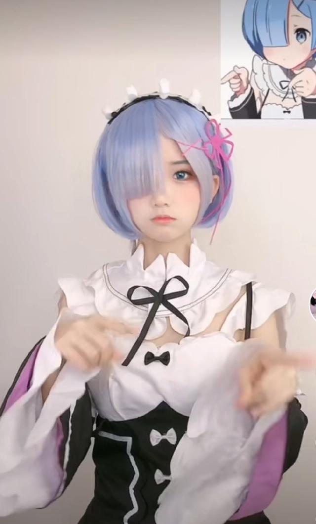 美女cos可可萝，被二次元宅男称为“男妈妈”，人家是真妹子！