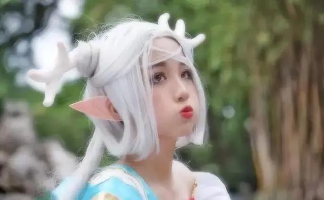 动漫：二次元女孩cos瑶，神还原，可爱有灵性