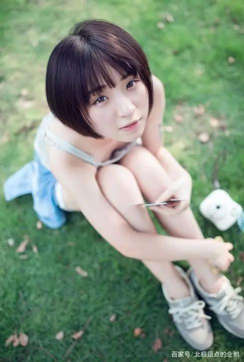 二次元少女，梦幻般的感觉