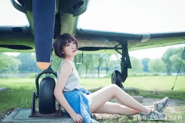 二次元少女，梦幻般的感觉