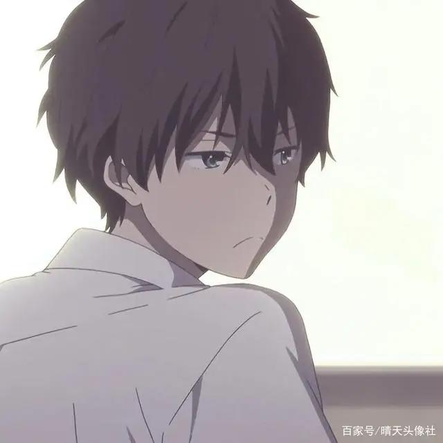 动漫男生头像，世间任何景象都不及你耀眼