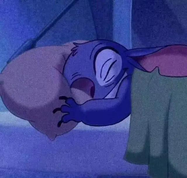 超治愈的蓝色背景情侣头像