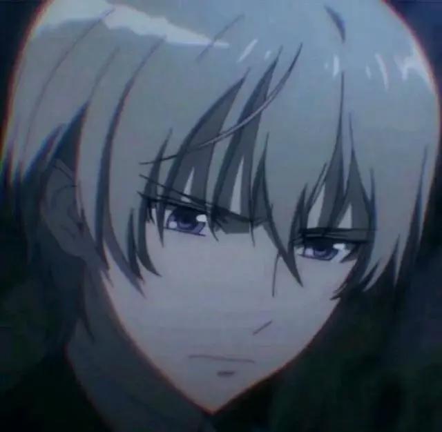 动漫头像男“君何愁”，是柳叶还是相逢