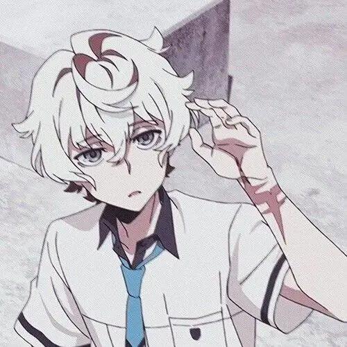 动漫男生头像丨老人说，他在等，等钓起一尾斜阳