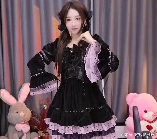 虎说S11的快乐回来了!林七七女仆穿搭,宛如二次元美少女