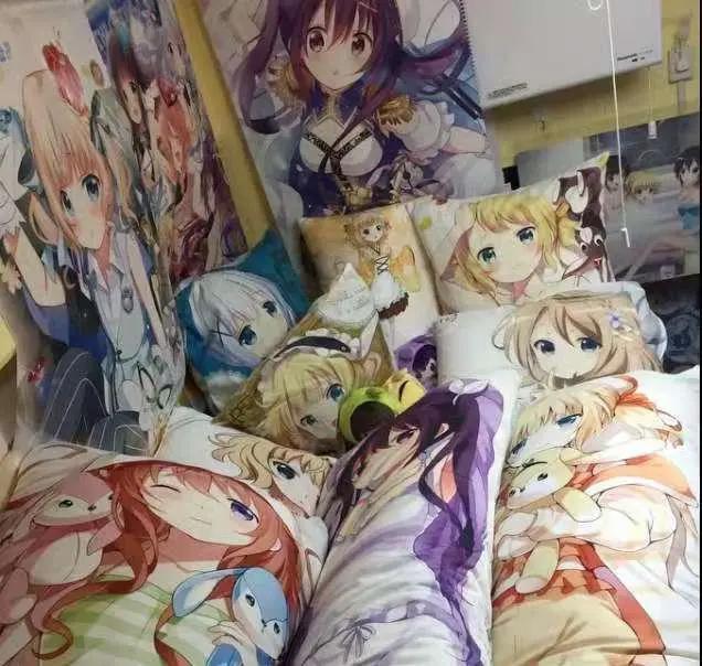 动漫美少女抱枕,那么受宅男欢迎,却怕被“公开处刑”?