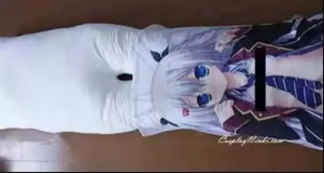 动漫美少女抱枕，那么受宅男欢迎，却怕被“公开处刑”？