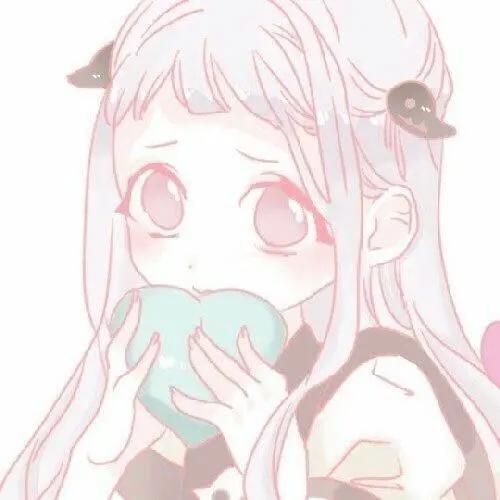 动漫女头：总有那么一瞬间，半夜醒来，想起你，然后摇头苦笑