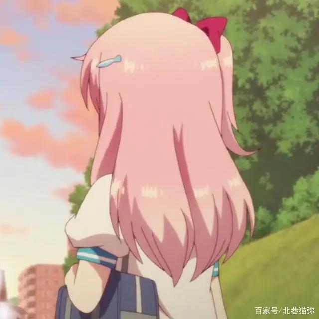 动漫女头/生活原本沉闷但跑起来就有风