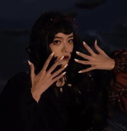 潮流冷系女头or动漫女头