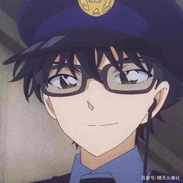 动漫男生头像，一个人走路，是和地球的单独约会