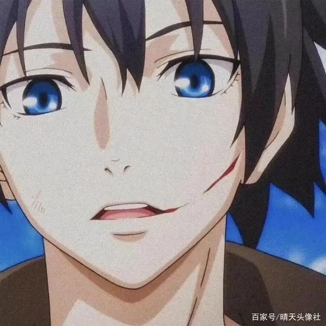 动漫男生头像，一个人走路，是和地球的单独约会