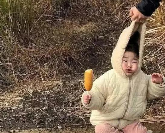 “最不像情侣的情头”爆红，张张都是秀儿，再也不怕上学被发现了