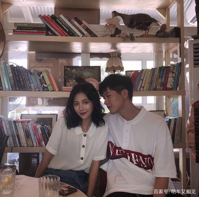 “原来他用的是情头”