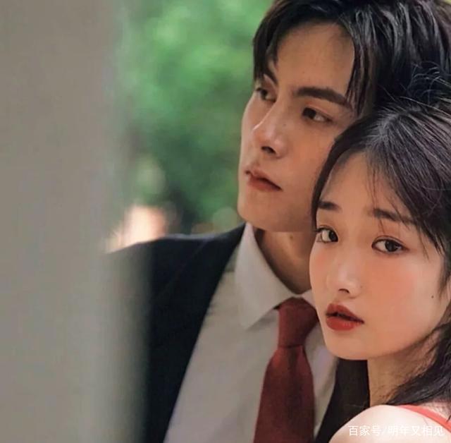 “原来他用的是情头”